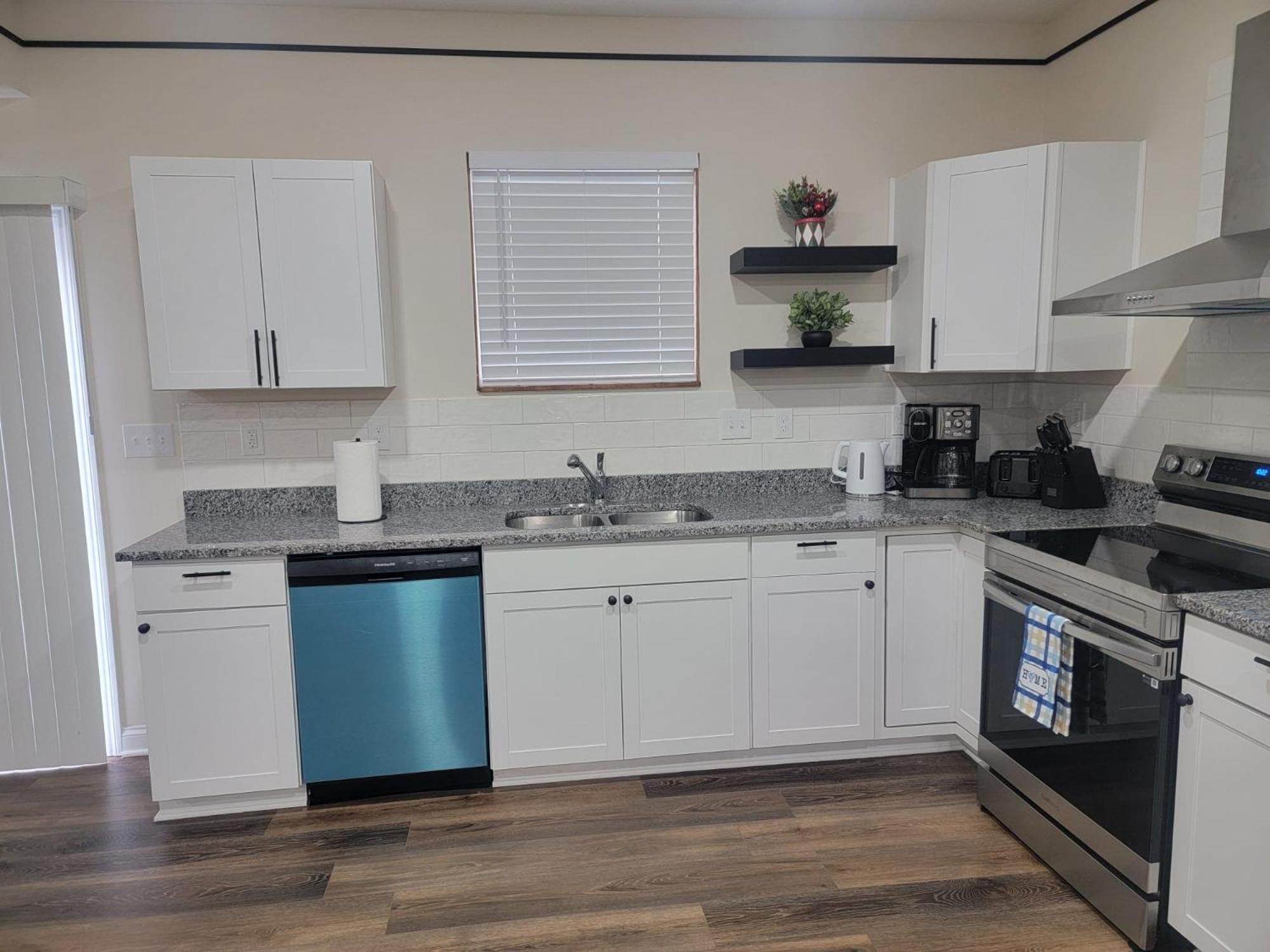 Charming 4br New With Garage Parking * Columbus