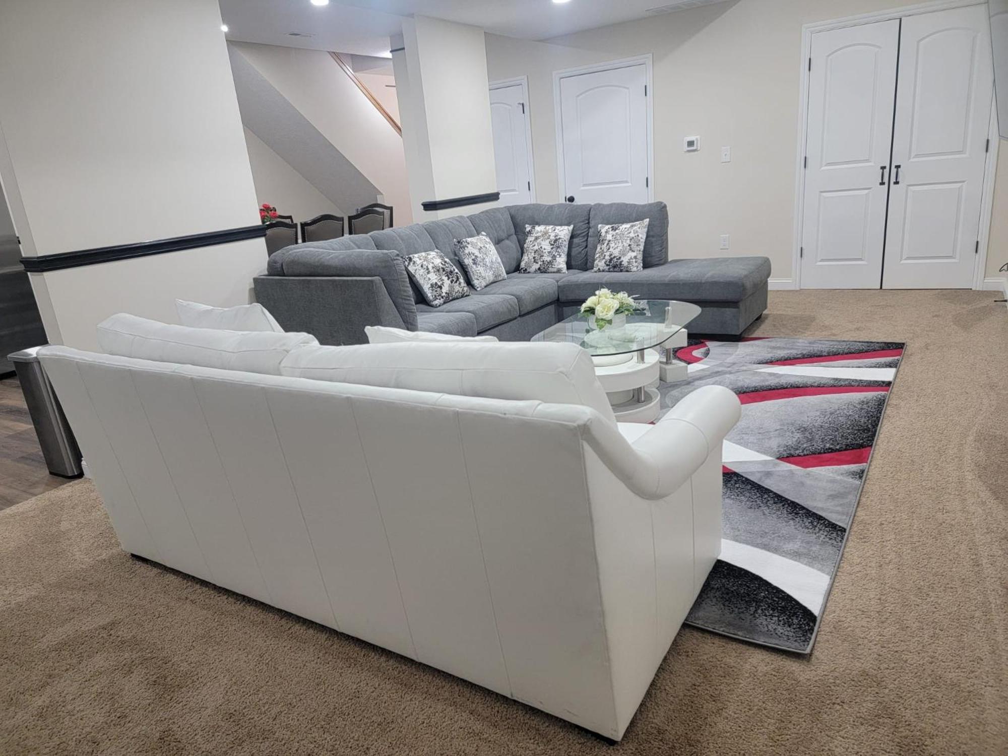Holiday home Charming 4br New With Garage Parking